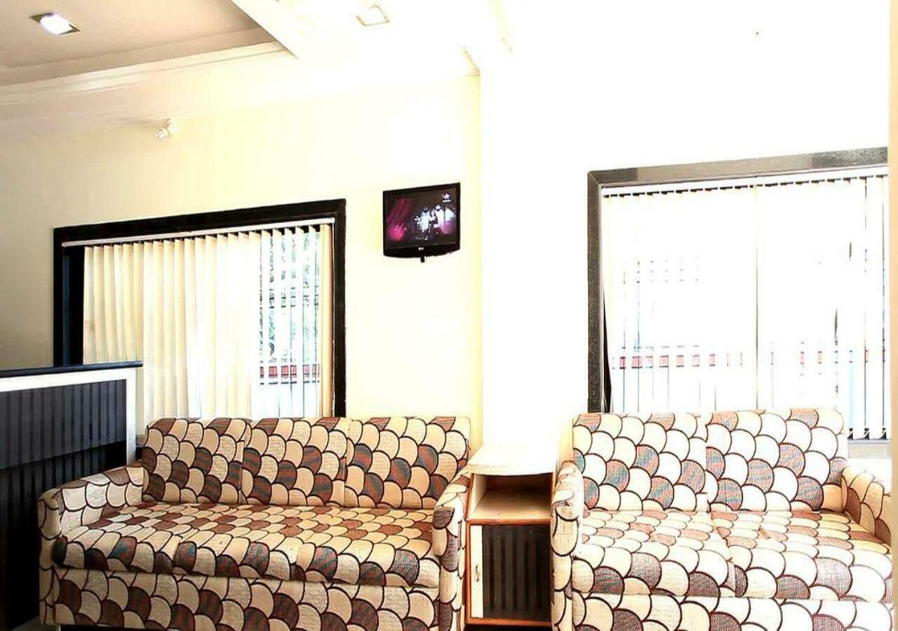 Hotel Sai Ganesh 舍地 外观 照片
